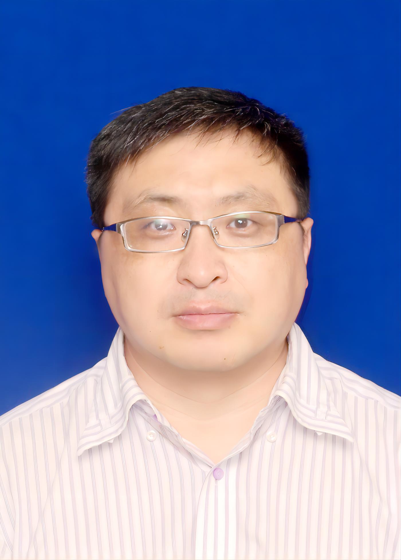 6f6071c9fad94c77bd503e5196377134.jpg 乔长晟.jpg